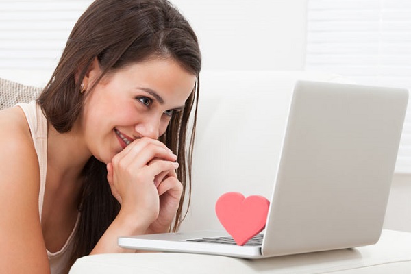 3 Internet Dating Pros Versus 3 Internet Dating Cons